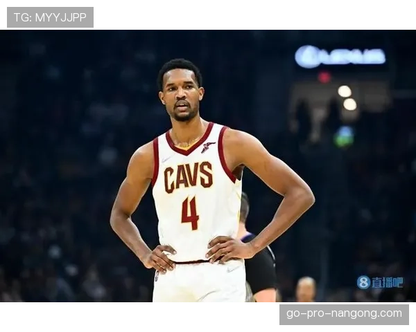 埃文·莫布里利用高效内线突破拉开防守，关键时刻持续制胜贡献显著