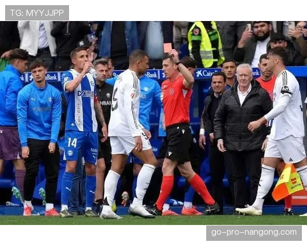 姆巴佩离队争议背后，巴黎圣日耳曼的豪门转型危机与夺冠前景受阻